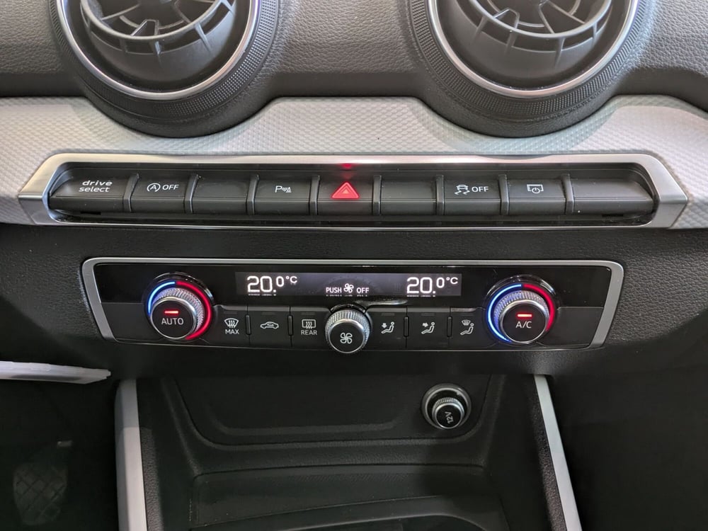 Audi Q2 usata a Agrigento (11)