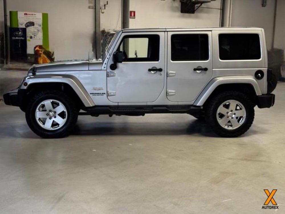 Jeep Wrangler Unlimited usata a Varese (4)