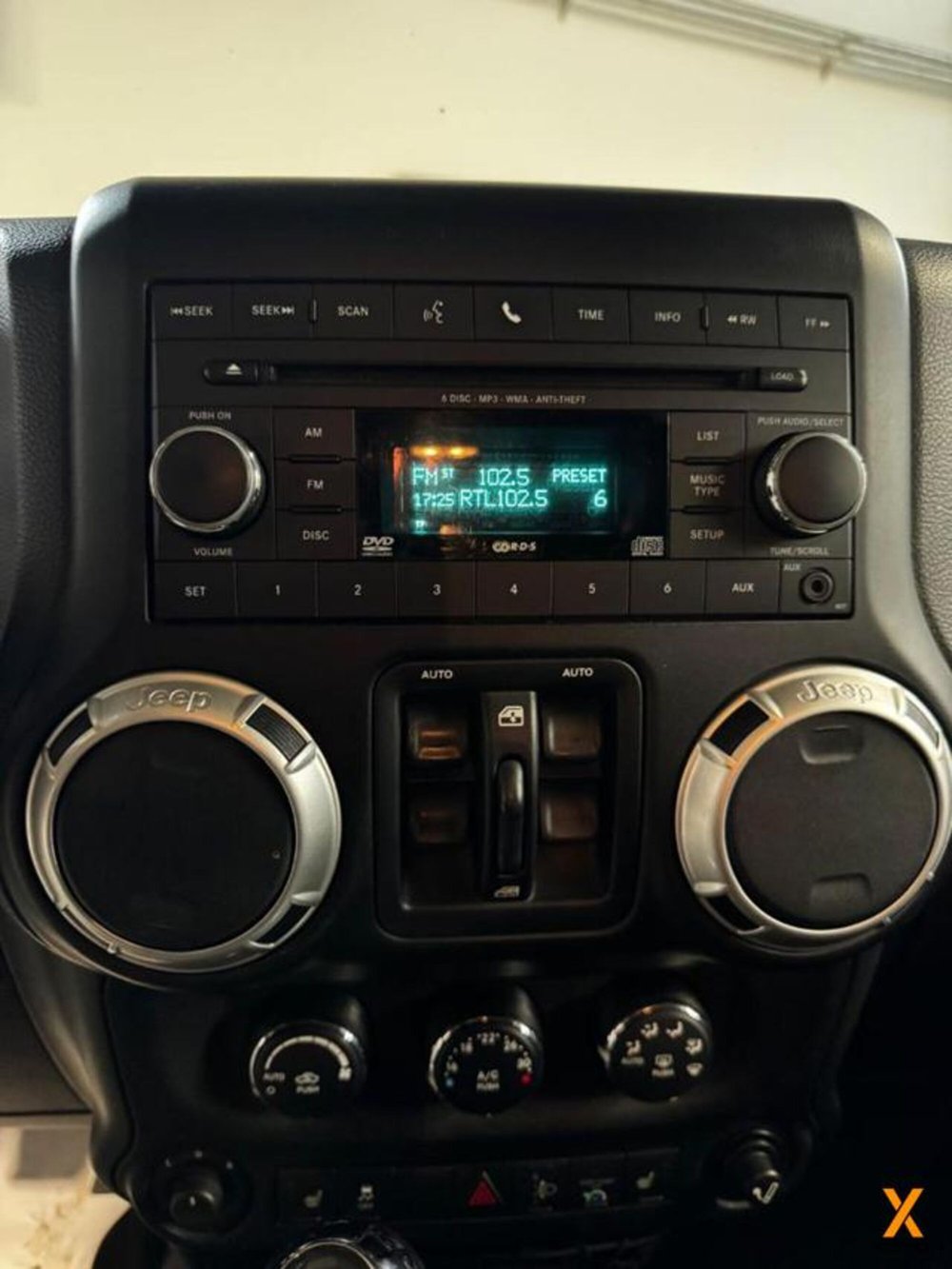 Jeep Wrangler Unlimited usata a Varese (8)