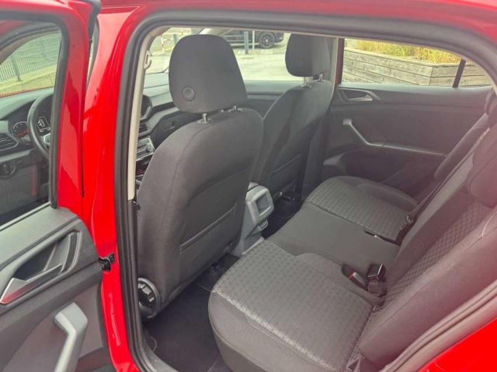 Volkswagen T-Cross usata a Savona (12)