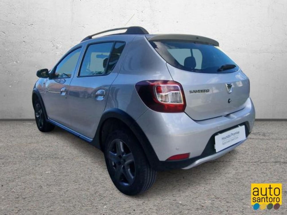 Dacia Sandero usata a Salerno (4)