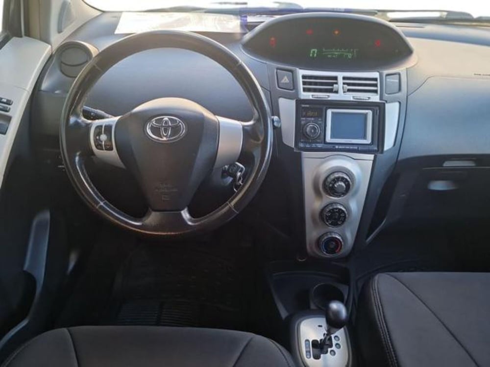 Toyota Yaris usata a Salerno (10)