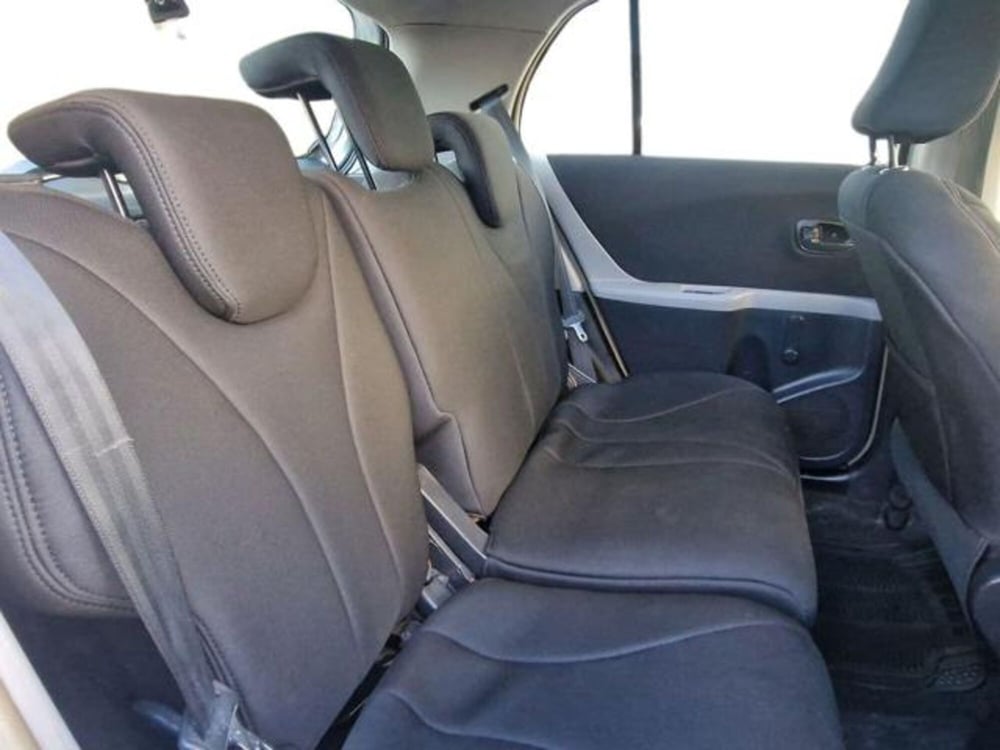 Toyota Yaris usata a Salerno (14)
