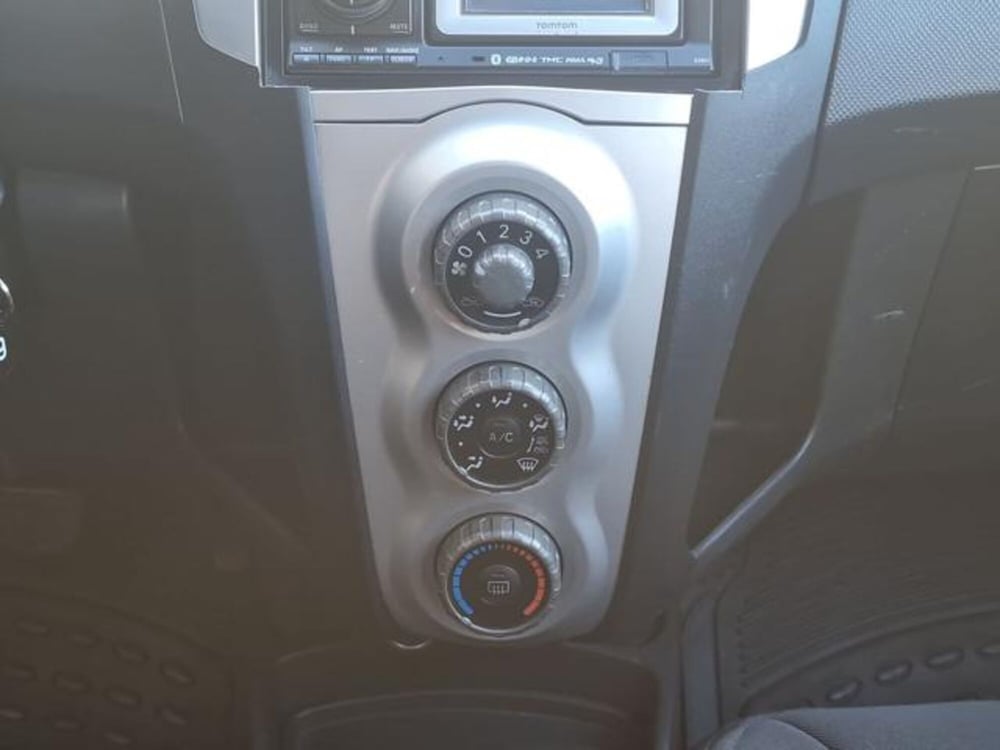 Toyota Yaris usata a Salerno (18)