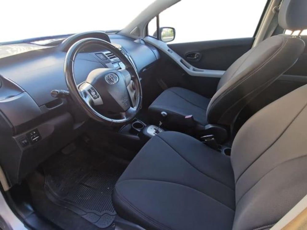 Toyota Yaris usata a Salerno (9)