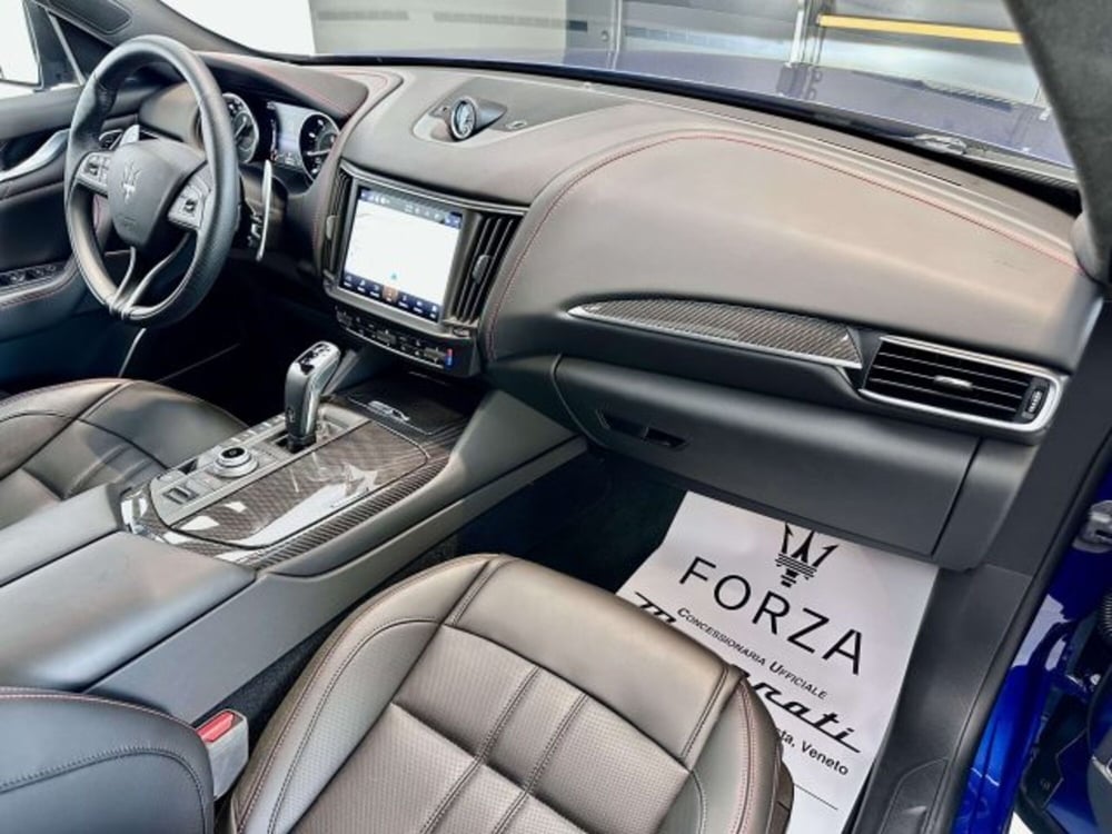 Maserati Levante usata a Torino (12)