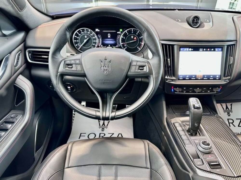 Maserati Levante usata a Torino (14)