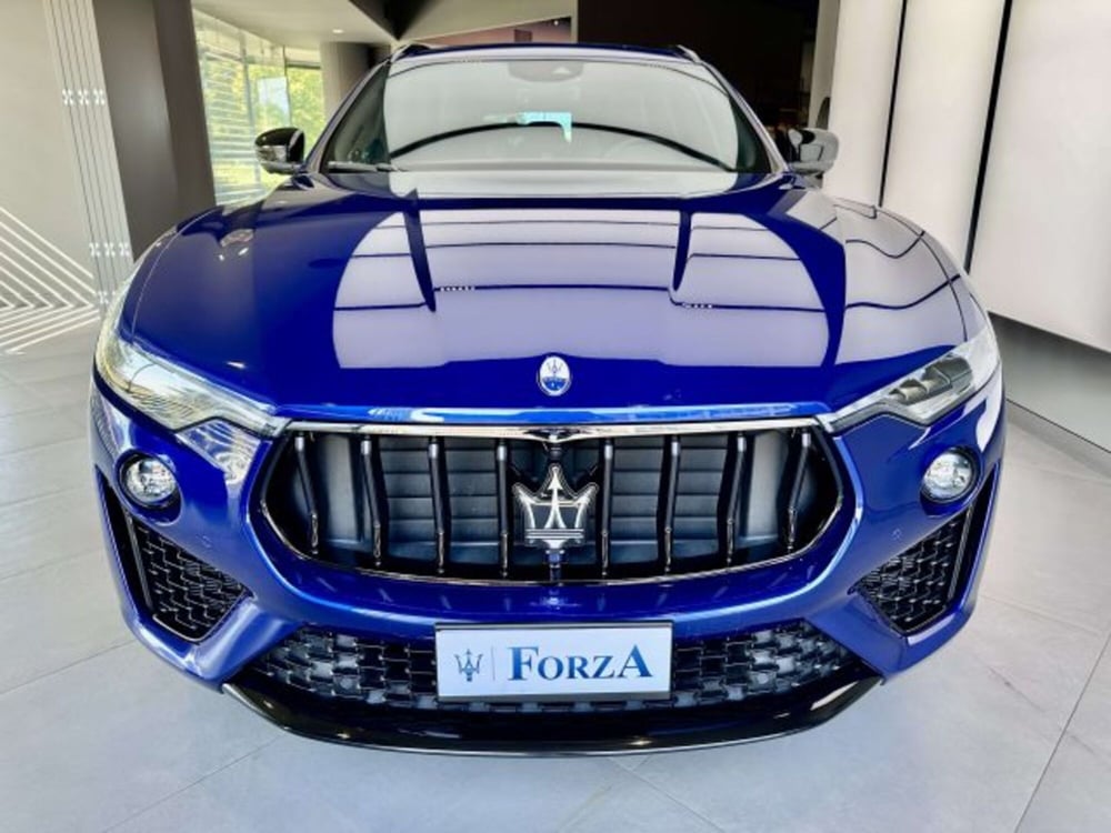 Maserati Levante usata a Torino (2)