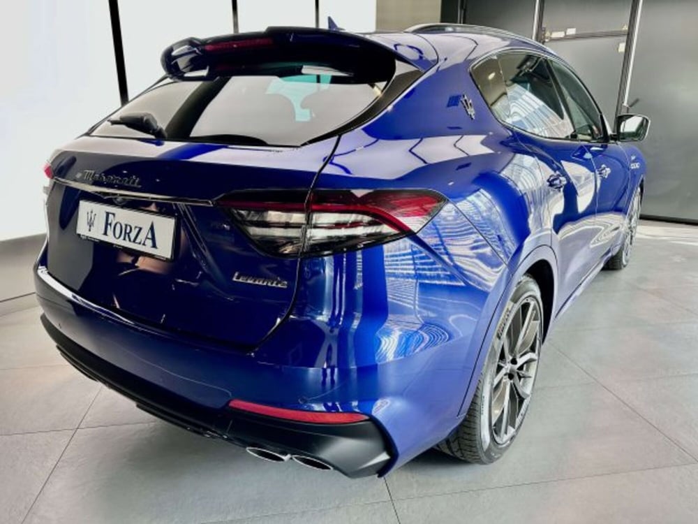 Maserati Levante usata a Torino (6)