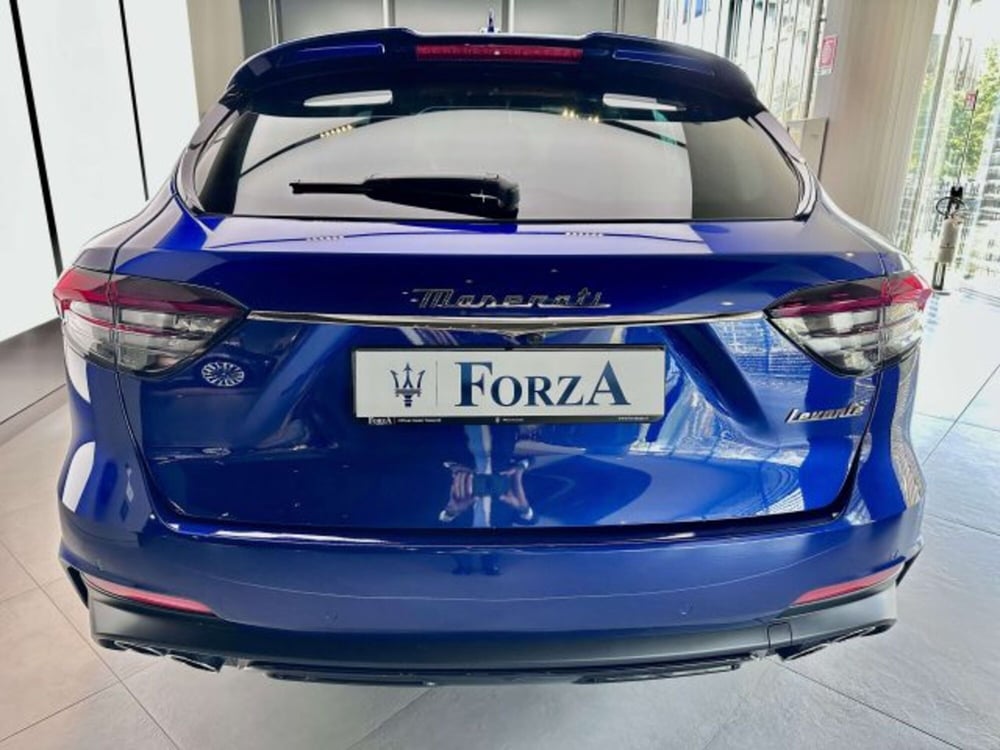 Maserati Levante usata a Torino (7)