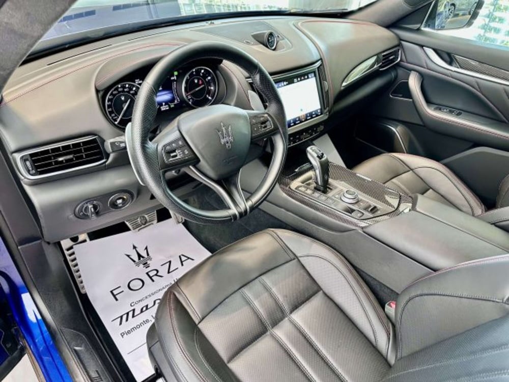 Maserati Levante usata a Torino (9)