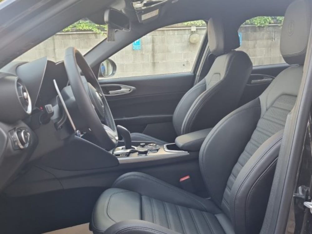 Alfa Romeo Giulia nuova a Monza e Brianza (11)