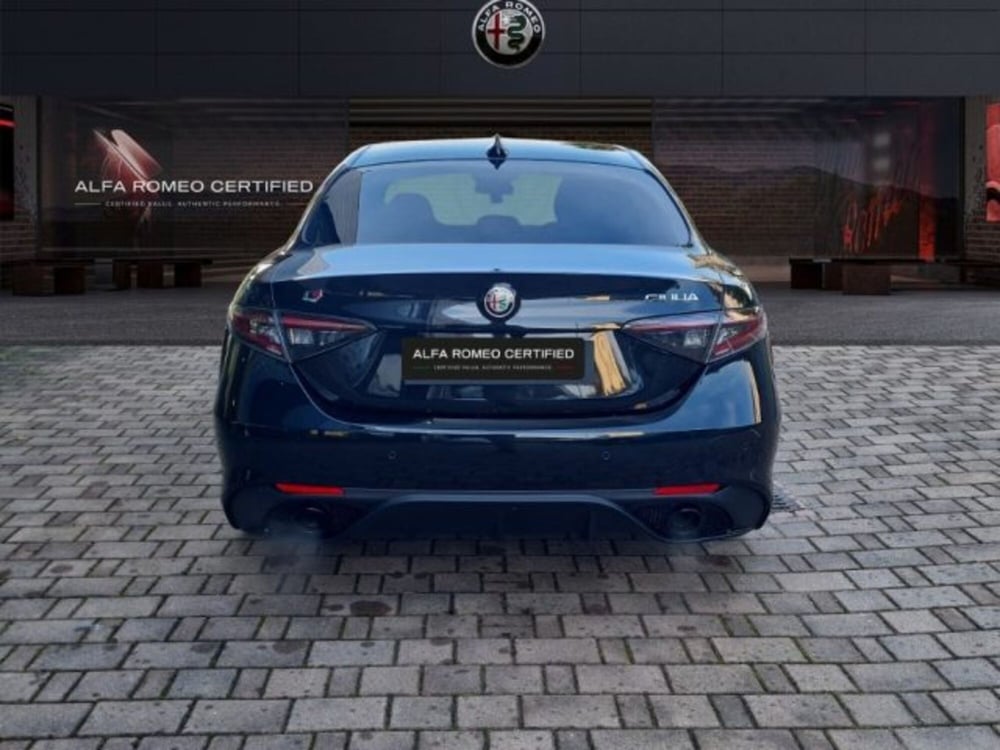 Alfa Romeo Giulia nuova a Monza e Brianza (5)