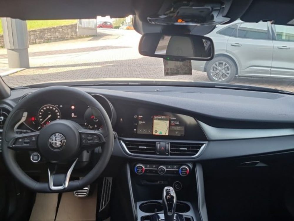 Alfa Romeo Giulia nuova a Monza e Brianza (8)