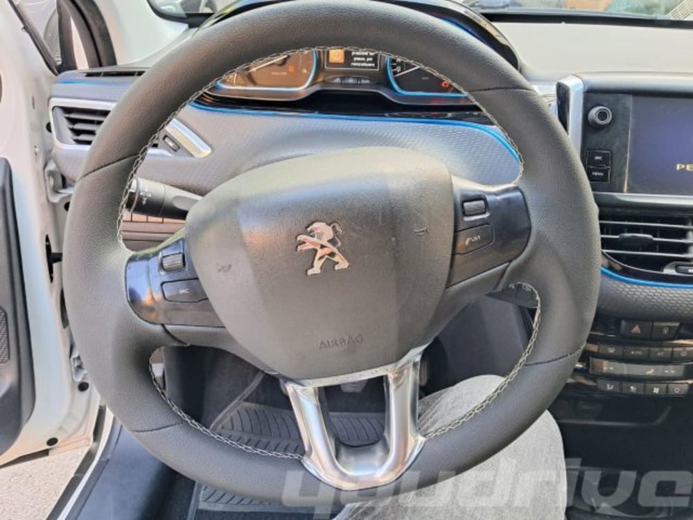 Peugeot 2008 usata a Napoli (11)