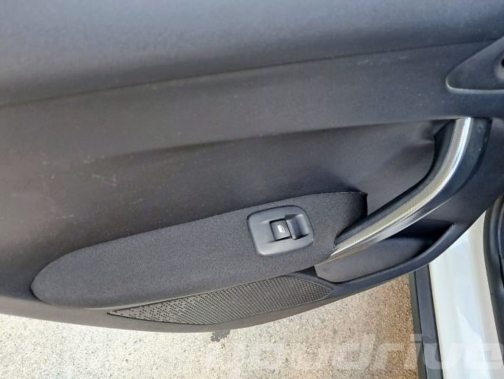 Peugeot 2008 usata a Napoli (16)