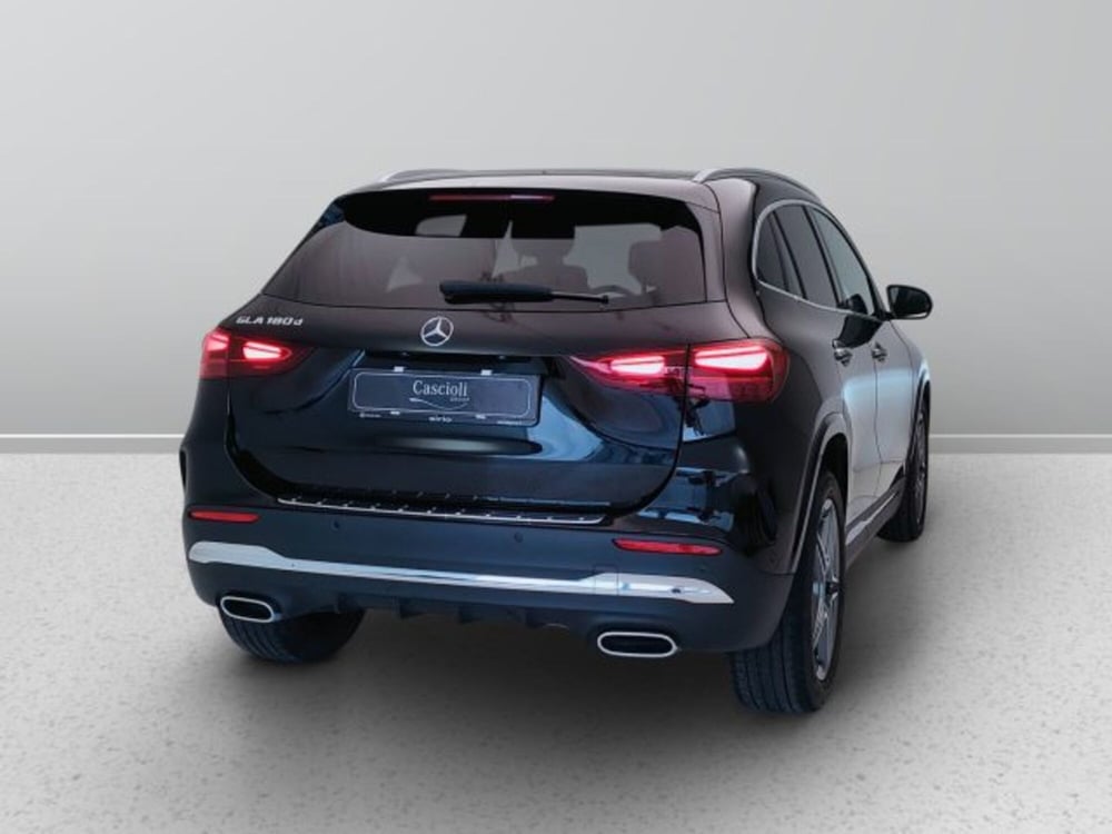 Mercedes-Benz GLA SUV usata a Teramo (6)