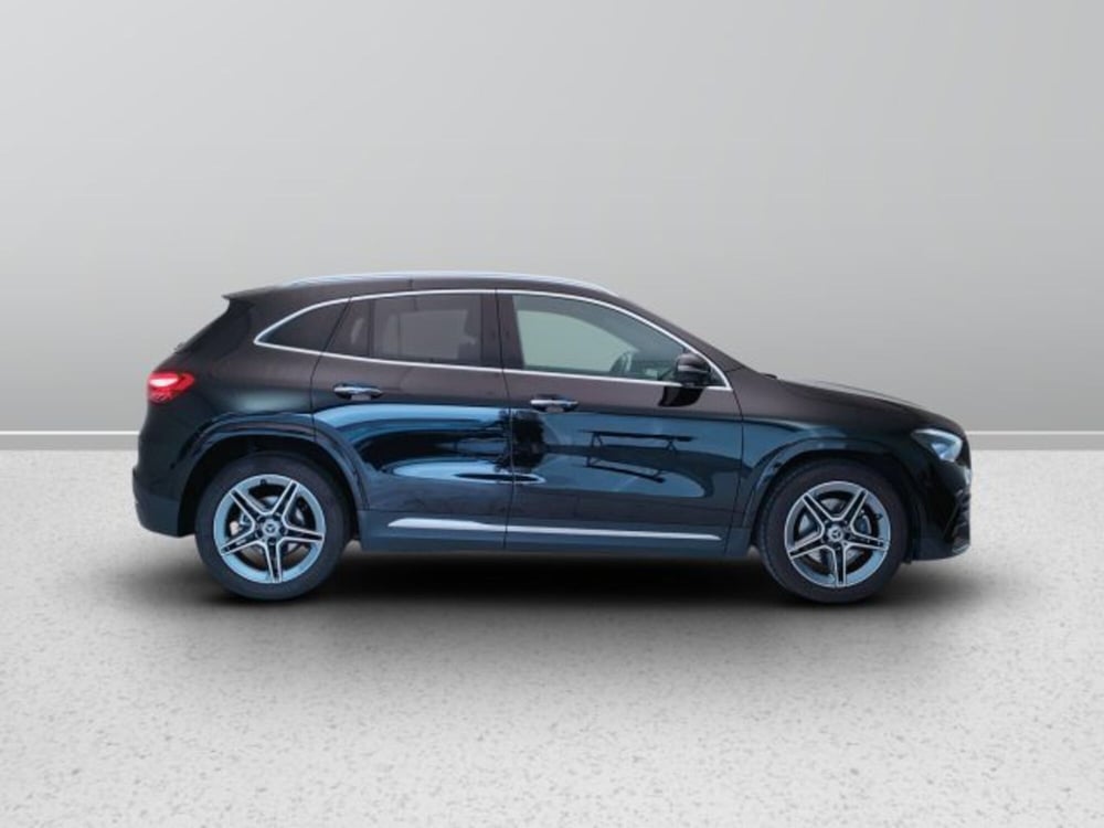 Mercedes-Benz GLA SUV usata a Teramo (7)