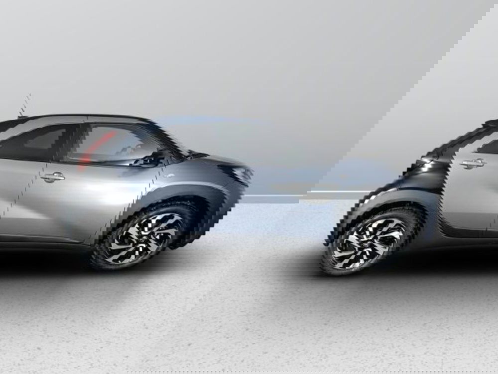 Toyota Aygo X nuova a Teramo (3)
