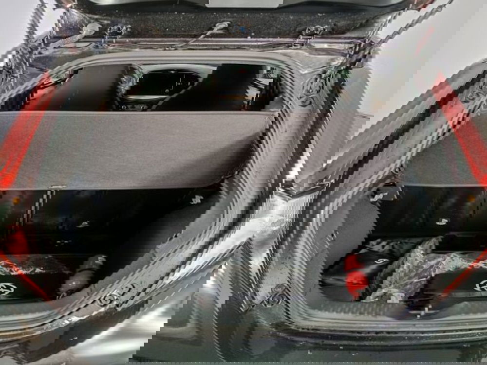 Toyota Aygo X nuova a Teramo (11)