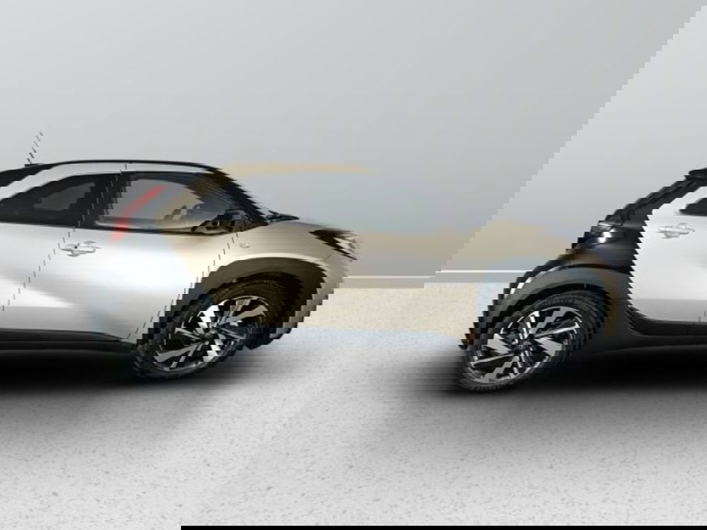 Toyota Aygo X nuova a Teramo (3)