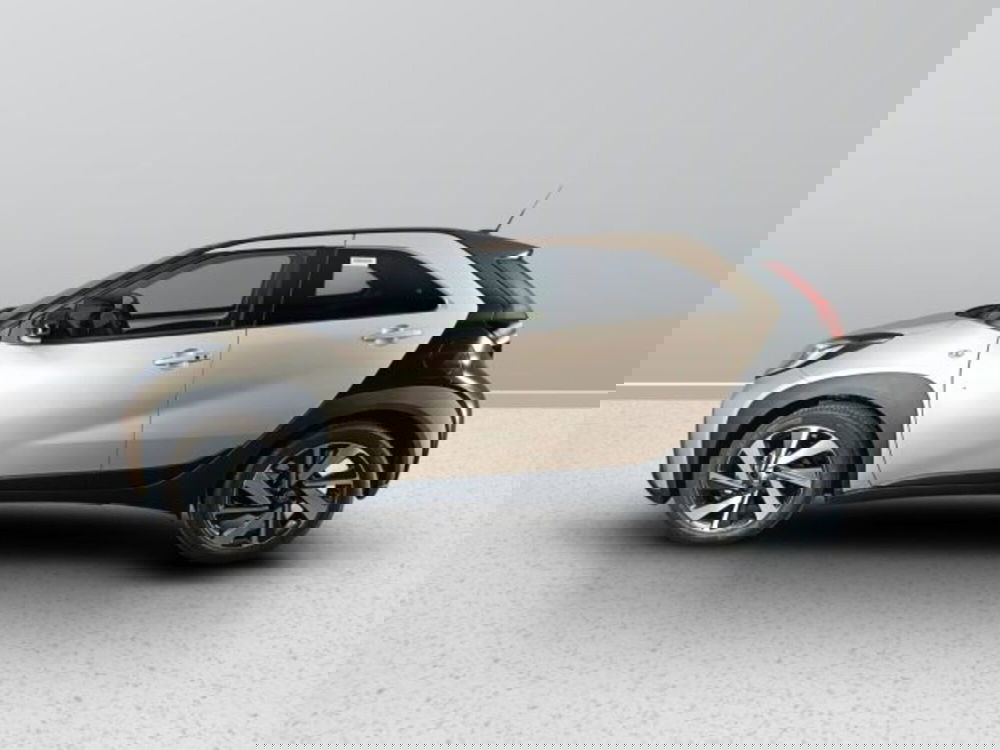 Toyota Aygo X nuova a Teramo (6)