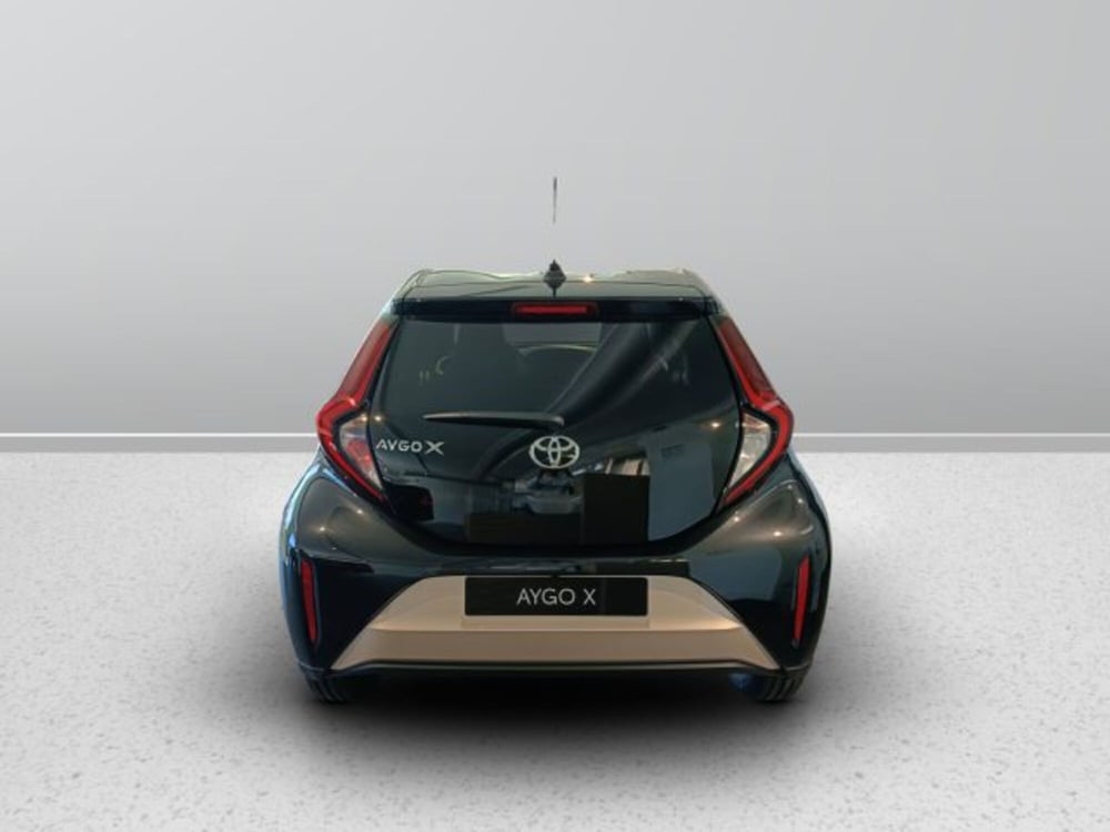 Toyota Aygo X nuova a Teramo (5)