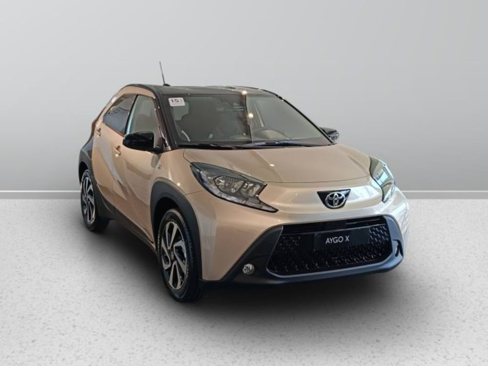Toyota Aygo X nuova a Teramo (3)