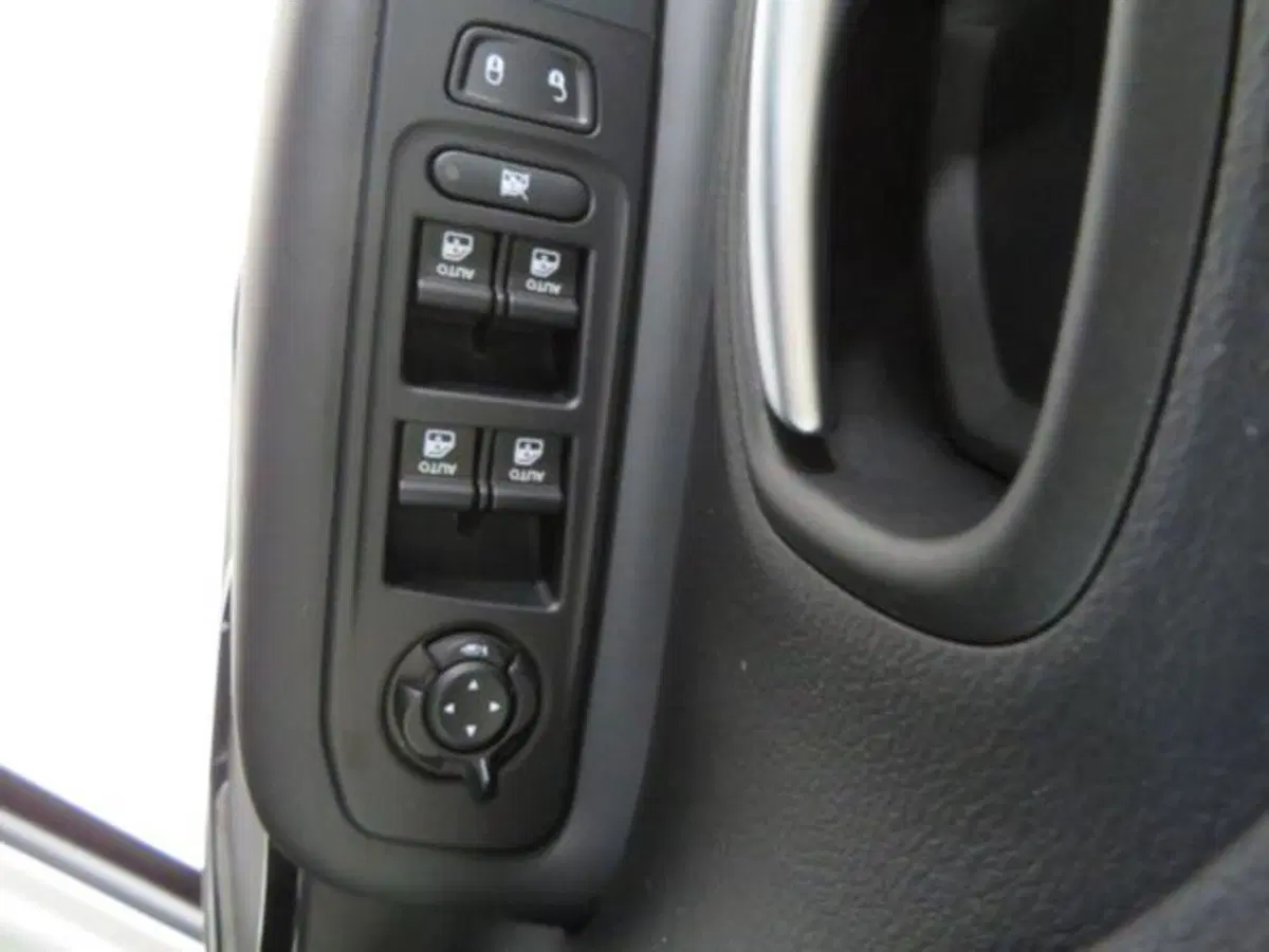 Jeep Renegade usata a Lodi (14)