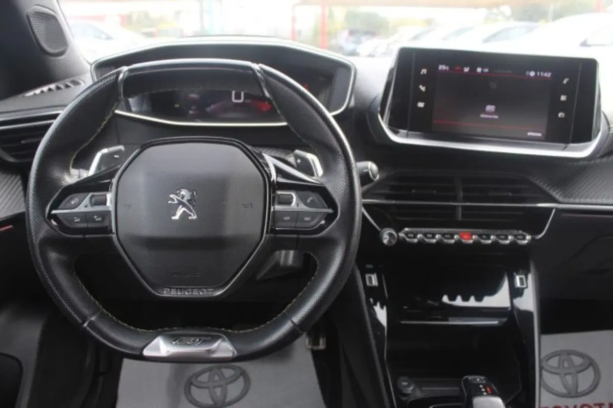 Peugeot 2008 usata a Roma (12)