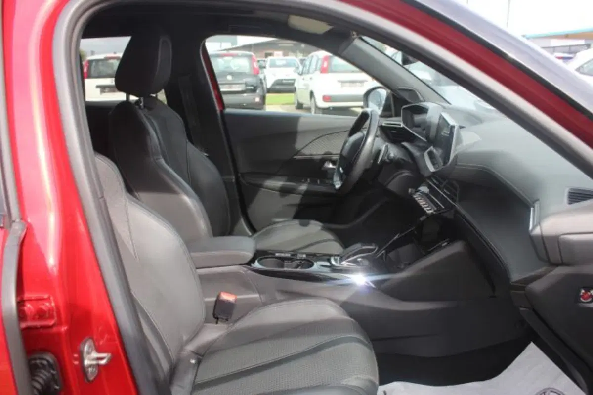 Peugeot 2008 usata a Roma (9)