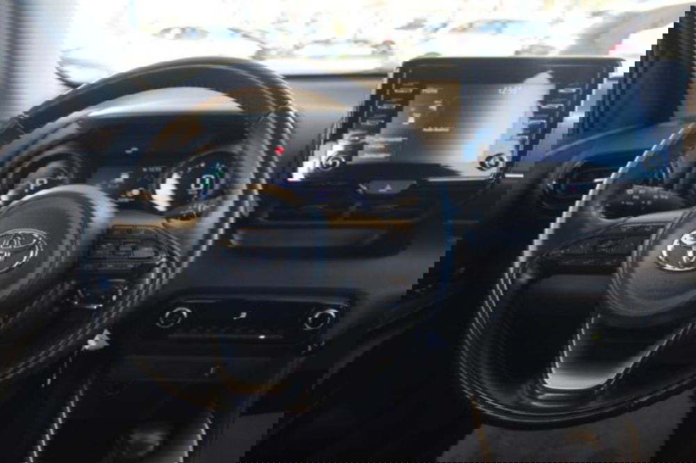 Toyota Yaris Cross usata a Roma (10)