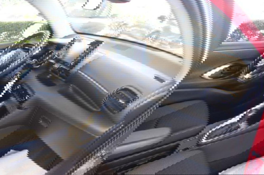 Toyota Yaris Cross usata a Roma (6)