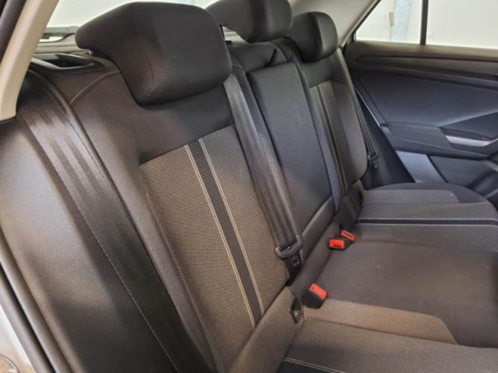 Volkswagen T-Roc usata a Catania (9)