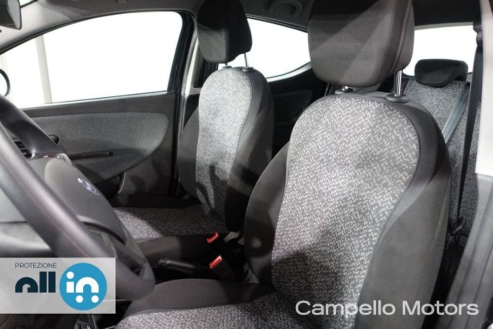 Lancia Ypsilon usata a Venezia (5)
