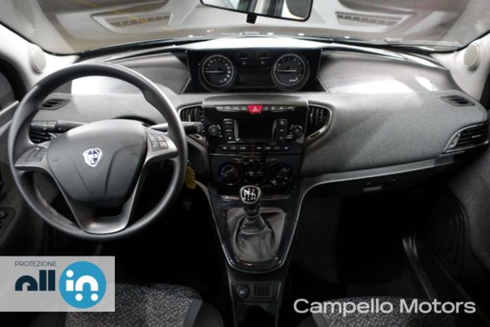 Lancia Ypsilon usata a Venezia (7)