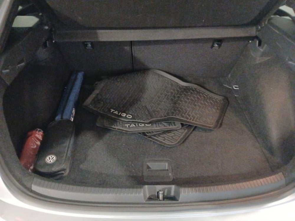 Volkswagen Taigo usata a Genova (17)