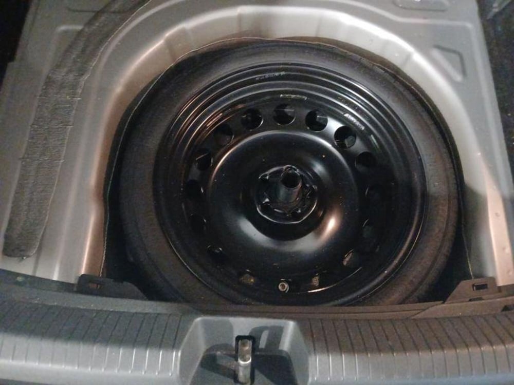 Volkswagen Taigo usata a Genova (19)