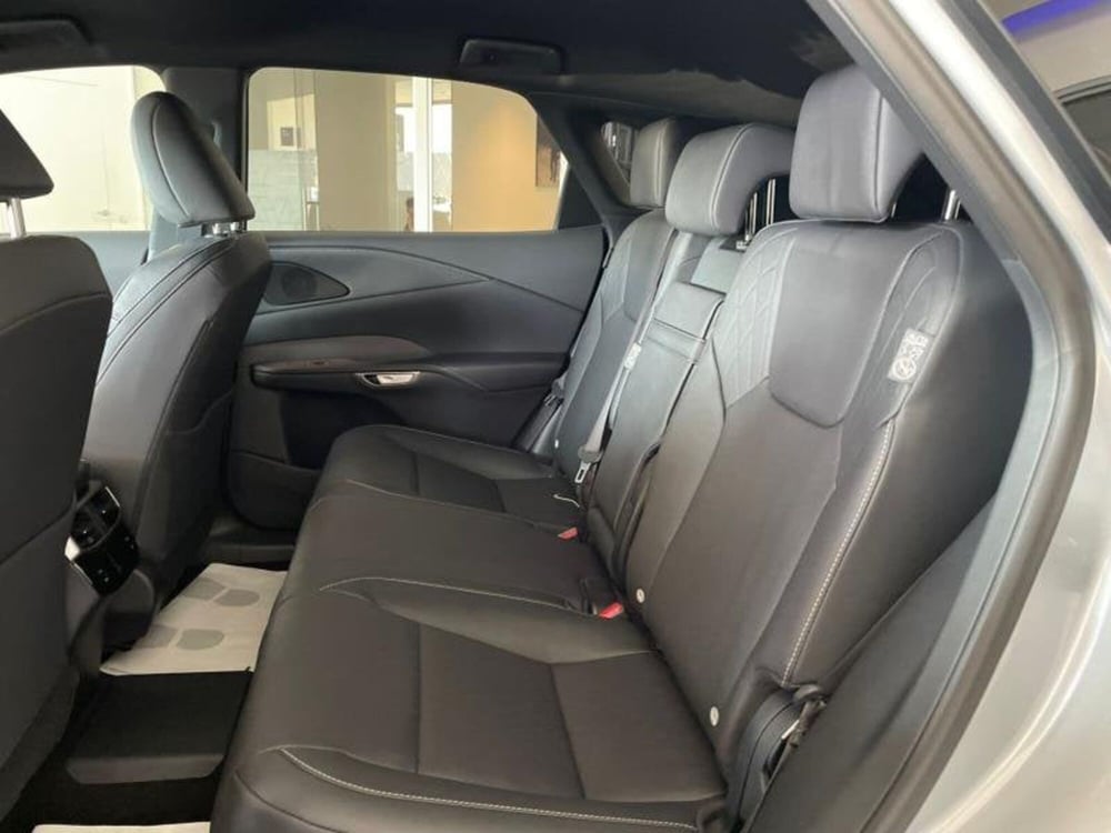 Lexus RX nuova a Perugia (12)