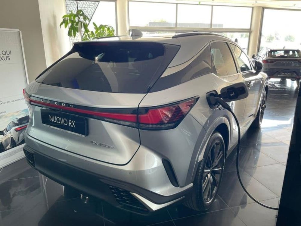 Lexus RX nuova a Perugia (6)