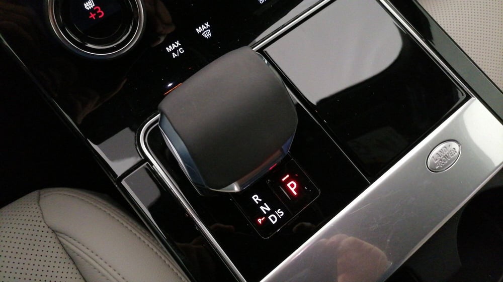 Land Rover Range Rover Velar usata a Roma (15)