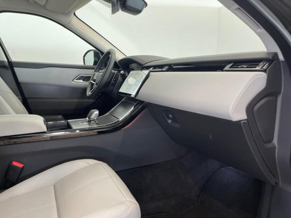 Land Rover Range Rover Velar usata a Venezia (8)