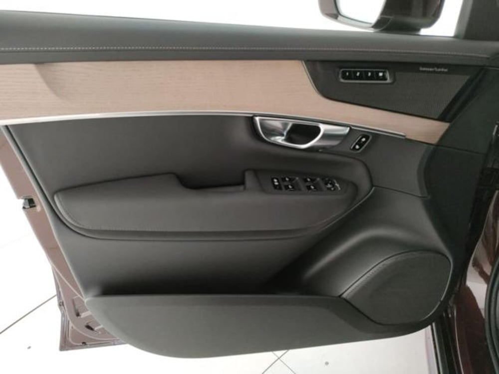 Volvo XC90 nuova a Modena (12)