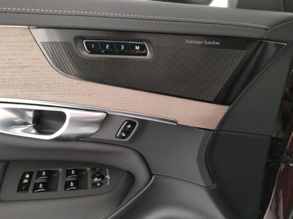 Volvo XC90 nuova a Modena (13)