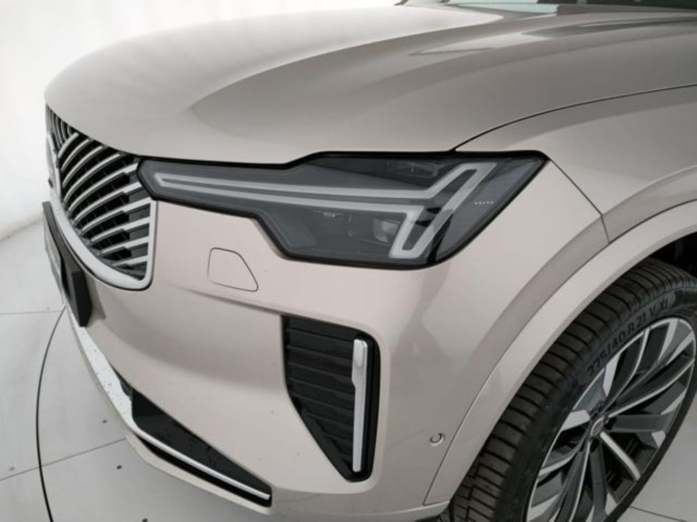 Volvo XC90 nuova a Modena (9)