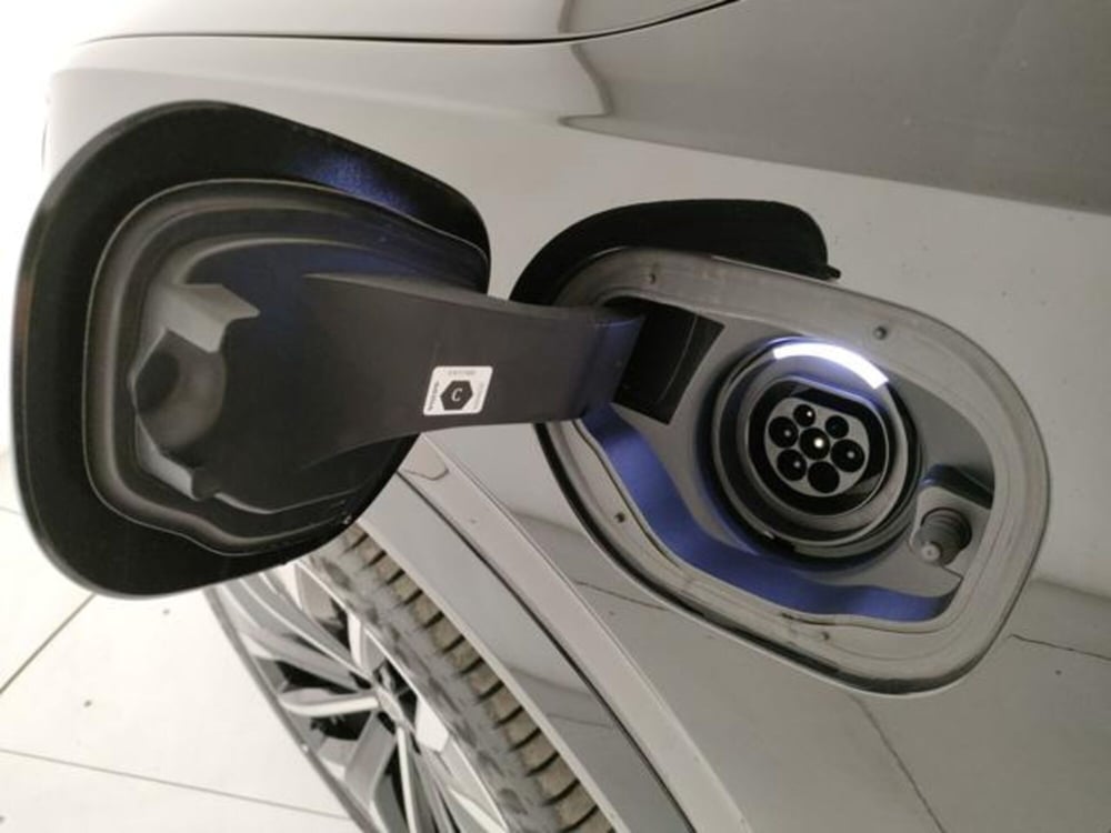Volvo XC90 nuova a Modena (10)