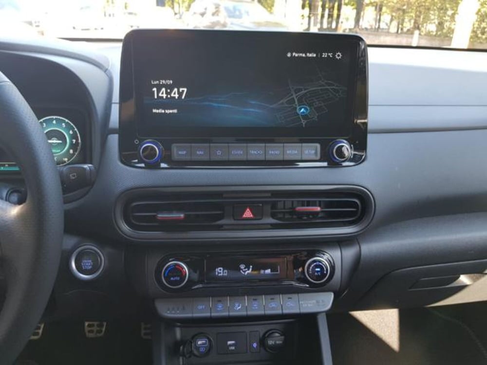 Hyundai Kona usata a Parma (9)