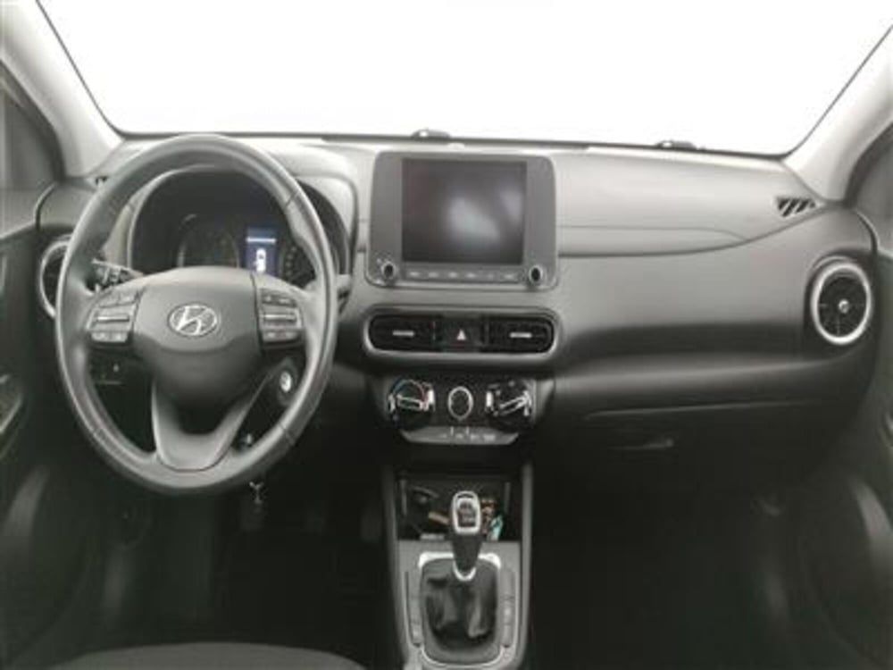 Hyundai Kona usata a Bari (15)