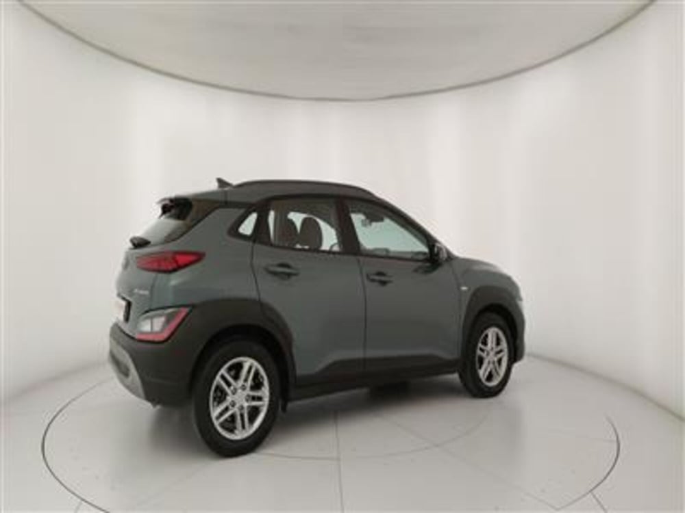 Hyundai Kona usata a Bari (8)