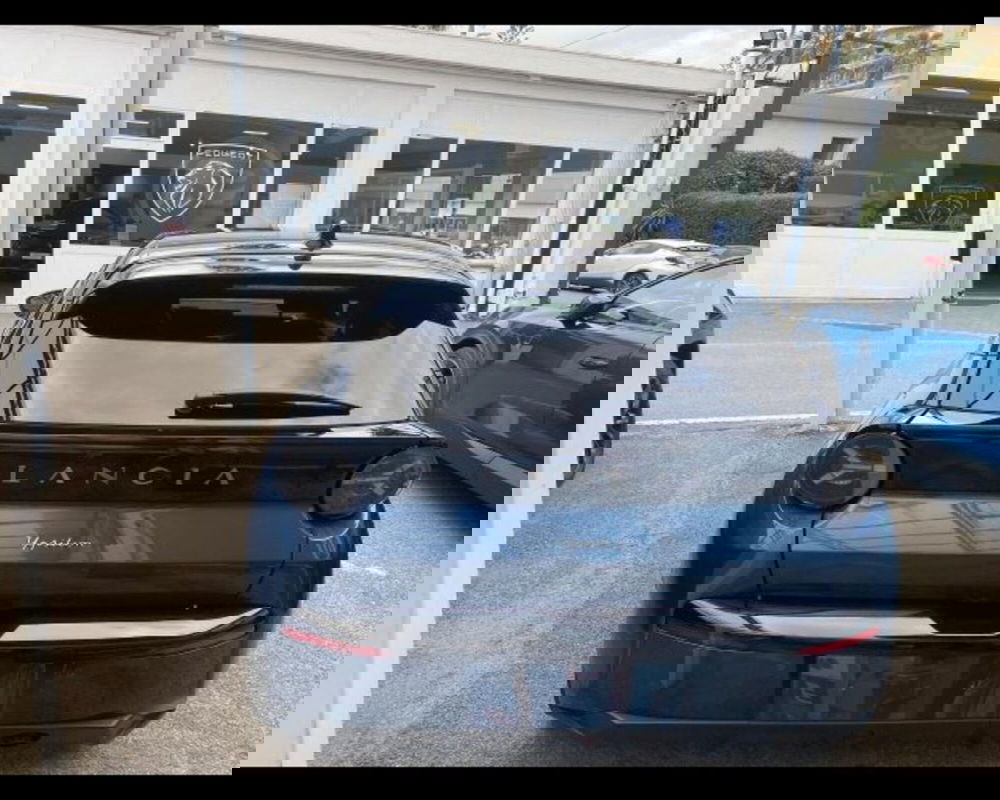 Lancia Ypsilon nuova a Alessandria (4)